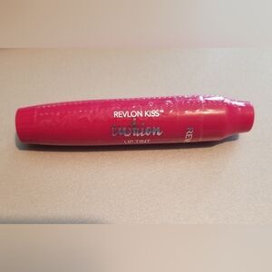 Revlon Kiss Cushion Lip Tint 240 Berry Lit